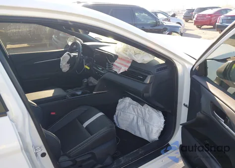 2025 Toyota Camry Se из США, поврежденный, VIN 4T1DAACKXSU037534